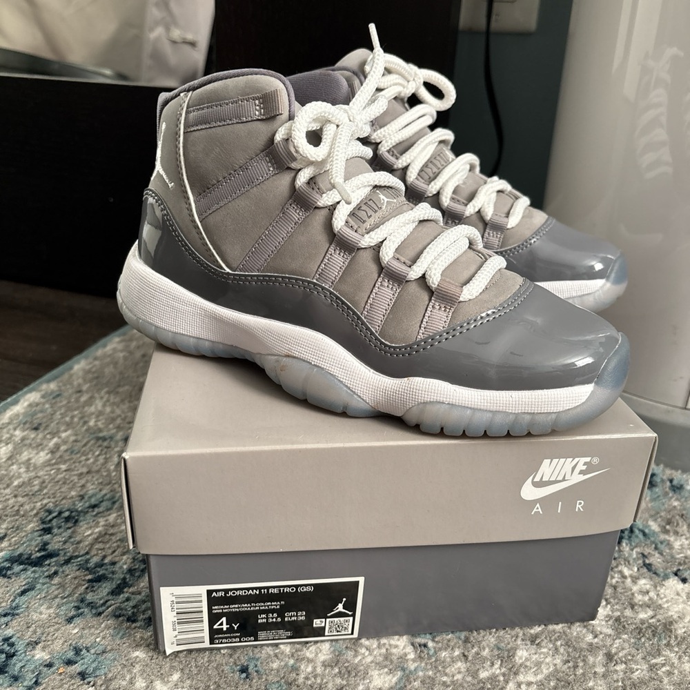 Nike Air Jordan 11 Retro Cool Gray Sneakers